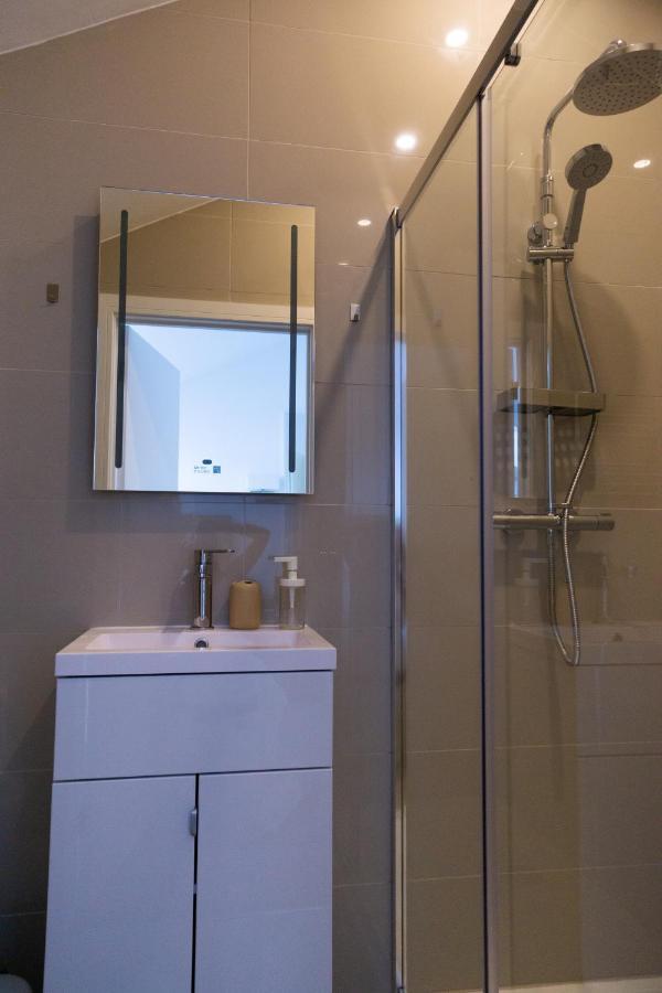 Largigi Rooms, Close To The Beach And Town Centre, Parking Available Lyme Regis Kültér fotó